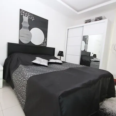 Nl, Seven Stars 2 B/r Luxury Apartmán Alanya